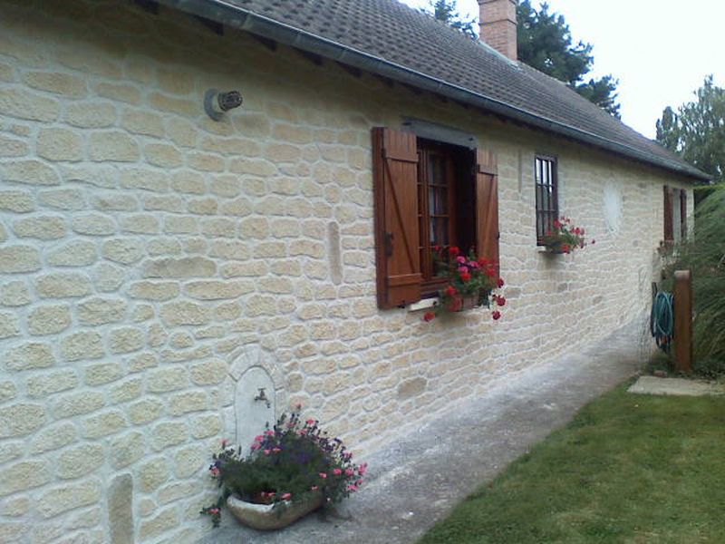 Joint à la chaux, façade en pierre à Montricher-Albanne