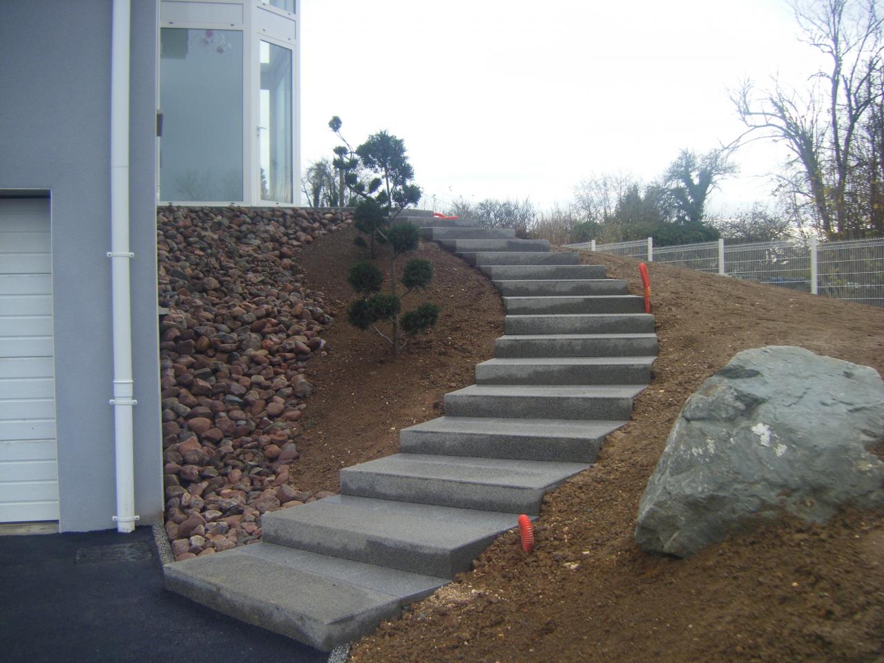 Création d'escalier en béton à Cruet