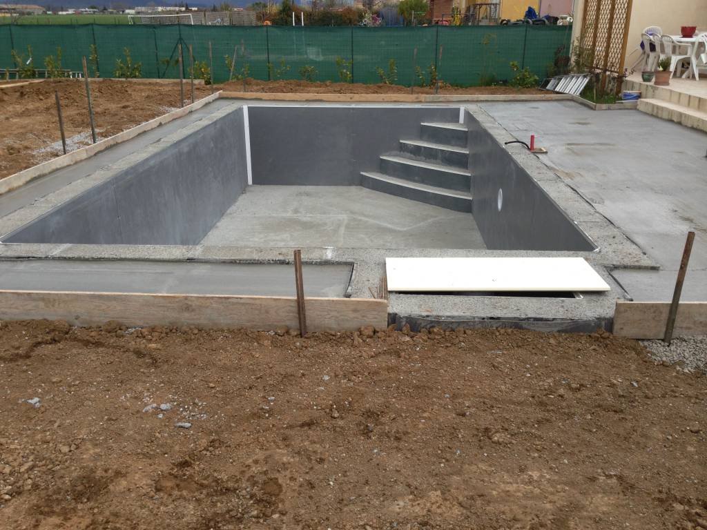 Création piscine béton dans la Savoie